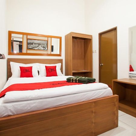Reddoorz Syariah Near Singha Merjosari Park Malang Extérieur photo