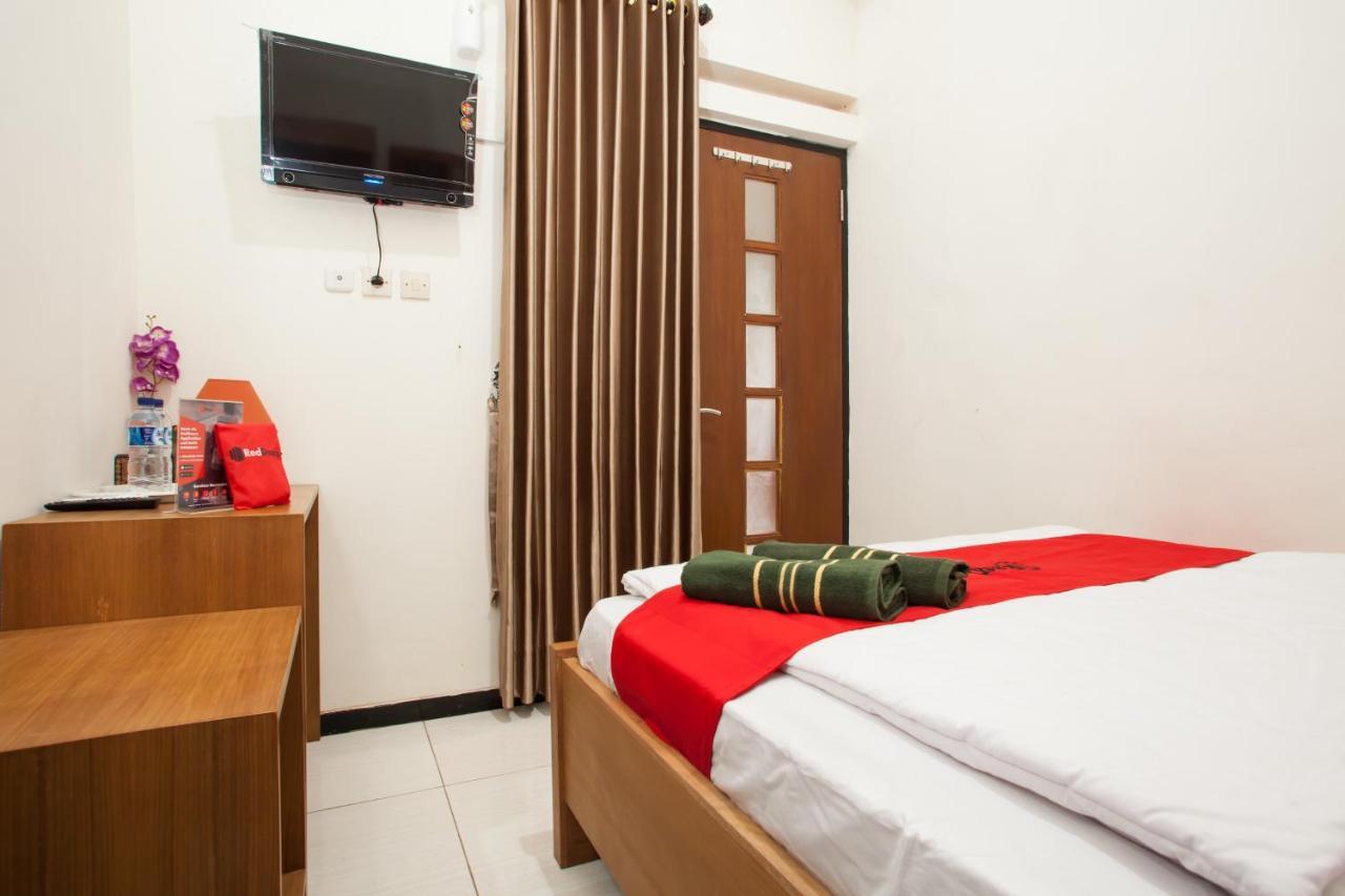 Reddoorz Syariah Near Singha Merjosari Park Malang Extérieur photo